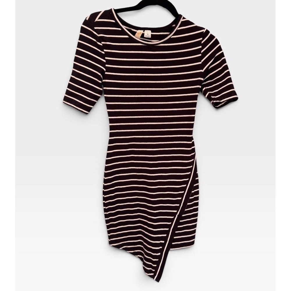 Feathers Women M Black White Striped Stretch Bodycon Asymmetrical Dress NWT
